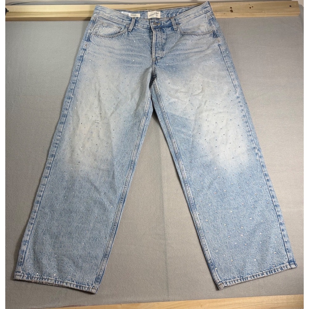 Universal Thread Womens Mid Rise 90s Baggy Rhinestone Jeans Light Wash Size 14